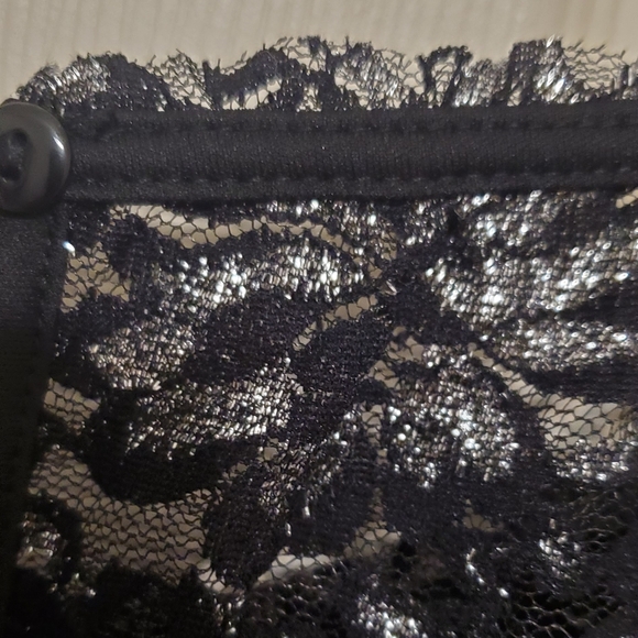 NWT C. EST. 1946 Plus Black and Silver Sheer Lace Blouse. Size 16-18 W - Picture 5 of 13